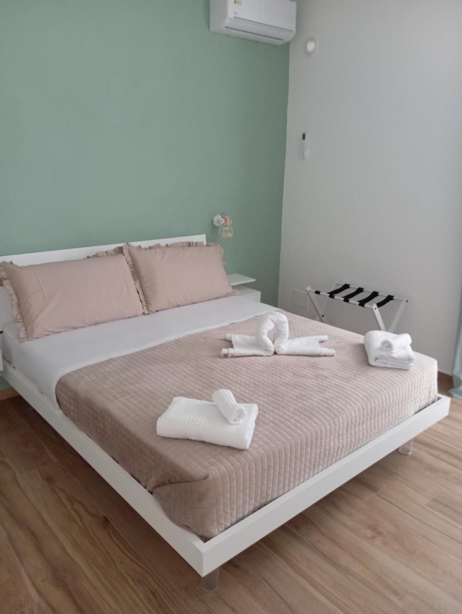 La Dimora Degli Scrittori Apartment Порто Емпедокле Стая снимка