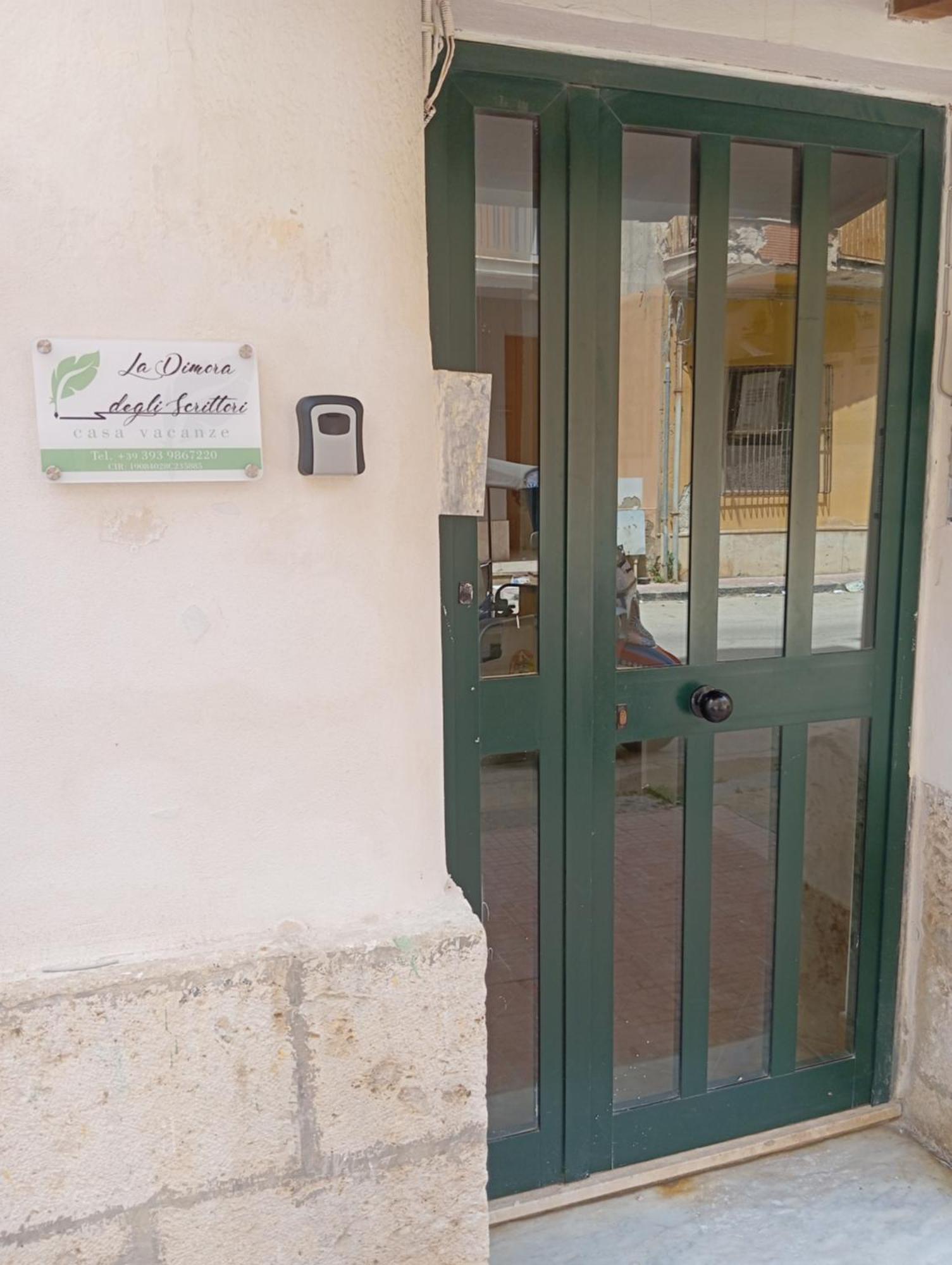 La Dimora Degli Scrittori Apartment Порто Емпедокле Екстериор снимка